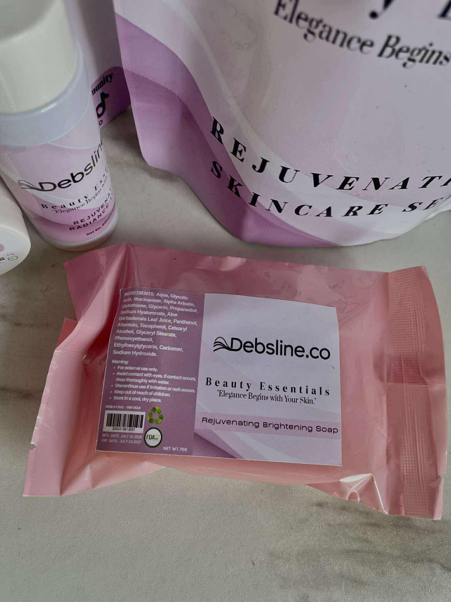 Debsline.co Beauty Essentials Rejuvenating Skincare Set 4n1